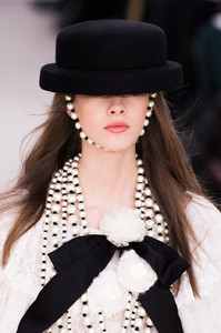 56e082175820c_ChanelClpBisFall2016Detail
