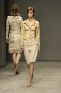 Prada_Spring_2002_J-NV_KmevdJx.jpg