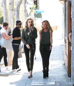Rosie-Huntington-Whiteley-at-Troubadour-