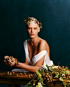 bettina-rheims-liquid-gold01.jpg