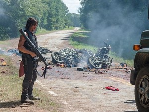 the-walking-dead-episode-609-daryl-reedus-4-935_FULL.jpg