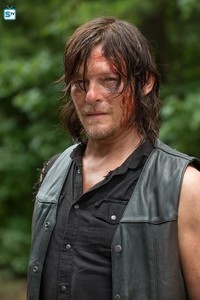 the-walking-dead-episode-609-daryl-reedus-658_FULL.jpg