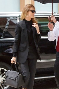 Rosie+Huntington+Whiteley+Rosie+Huntington+GlobL7fNpRUx.jpg