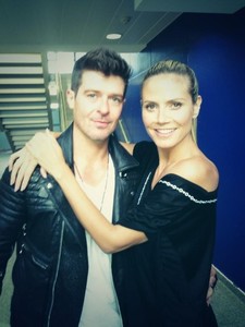 Heidi-Klum-Summer-13-420x560.jpg