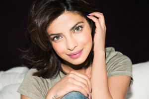 Slider_1_-_Priyanka_Chopra__Actress.thum