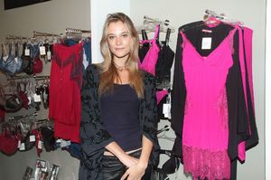 barbaradi_creddo_attends_new_victorias_secret_model_barbara_di_creddo008.jpg