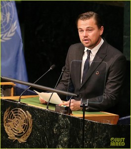 leonardo-dicaprio-gives-earth-day-speech-at-un-01.jpg