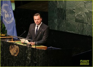 leonardo-dicaprio-gives-earth-day-speech-at-un-02.jpg