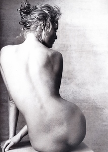 us_vogue_sept_1996_46.thumb.jpg.6eb7ee99
