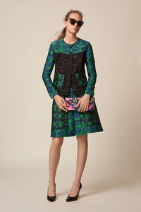 07-Oscar-de-la-Renta-Resort-2017.jpg