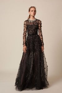 26-Oscar-de-la-Renta-Resort-2017.jpg