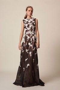 32-Oscar-de-la-Renta-Resort-2017.jpg