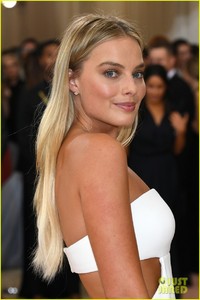 MET gala (6).jpg