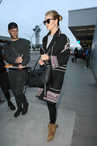 Rosie+Huntington+Whiteley+Rosie+Huntington+DdPN0ik-W9Ox.jpg