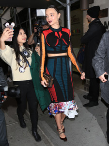 Miranda+Kerr+Miranda+Kerr+Leaving+Manus+x+ymZPfH91rrxx.jpg