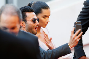 zAdriana+Lima+Julieta+Red+Carpet+Arrivals+69th+V6--WuEo6pEx.jpg