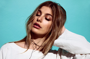 Camila Morrone (2).jpg