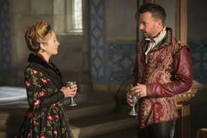 Reign-Three-Queens-2x06-promotional-picture-reign-tv-show-3000-2000 (3).jpg