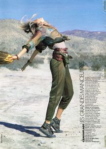 Elle french 1990-6.jpg