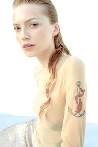 91011_angelica_boss11_122_476lo.jpg
