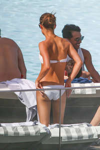 Alicia-Vikander-in-White-Bikini-2016--22.jpg