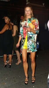 Nina-Agdal--Leaves-Up-and-Down-Nightclub--08.jpg