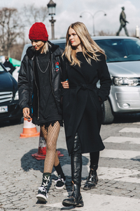 PFW-Paris_Fashion_Week_Fall_2016-Street_Style-Collage_Vintage-Anna_Ewards-CHanel-1.jpg