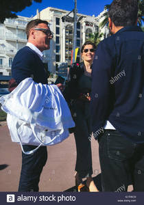 cannes-france-19th-may-2016-french-actress-laetitia-casta-spotted-G1TWC9.jpg