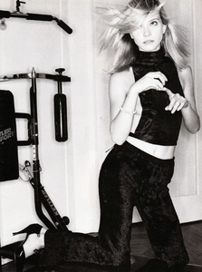 glamour_fr_aug_1994_23.jpg