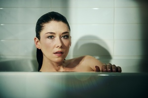 kinopoisk.ru-Jewel-Staite-2301411.jpg