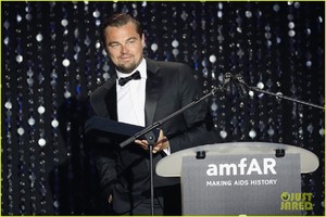 leonardo-dicaprio-2016-amfar-cannes-gala-04.jpg