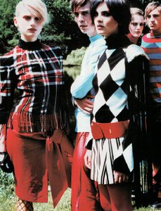 mario_testino_vognov2000_6.jpg