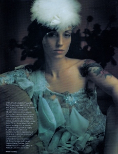 uk_vogue_apr_2001_36.jpg