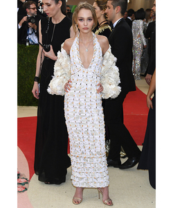 3-Lily-Rose-Depp.jpg