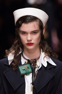 Prada+Fall+2016+Details+G7af3ibxgm2x.jpg