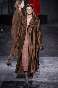 Nina+Ricci+Fall+2016+Ny86r7Lxo1xx.jpg