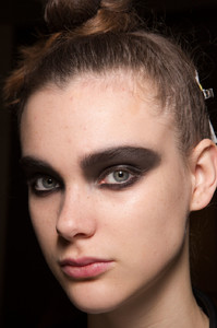 Sacai+Fall+2016+Backstage+krOlQNlpGAux.jpg