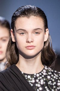 Giambattista+Valli+Fall+2016+3Lu67A55oa4x 18.jpg