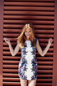 Audrey Favardin School Rag 2015 - 4.jpg