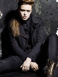 Audrey Favardin - LIEBESKIND 6.jpg