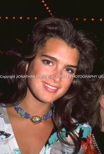 Brooke-Shields-By-Jonathan-Green.jpg