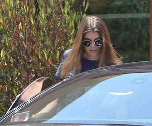 Cindy-Crawford-and-Kaia-Gerber-at-SOHO-House-Restaurant--19.jpg
