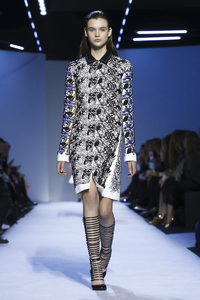 Giambattista-Valli-To-Wear-Fall-Winter-2016-Paris-6874-1457355183-bigthumb.jpg