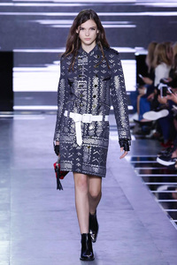 Louis-Vuitton-Ready-to-Wear-Spring-Summer-2016-Paris-8173-1444214187-bigthumb.jpg