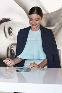 Miranda-Kerr--Promotes-her-KORA-Organics-skincare-products--05.jpg