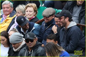 leonardo-dicaprio-luke-evans-hit-up-french-open-05.jpg