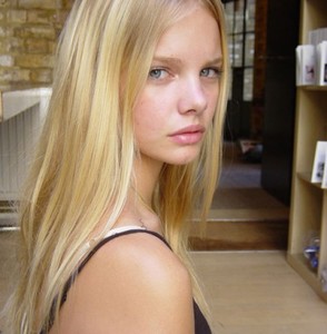 000000197649-Marloes_Horst-squaremedium.jpg