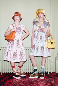 10-miu-miu-resort-2017.jpg