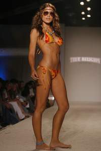 23083_Miami_Swim_Celebrity_City_FS_8924_123_555lo.jpg