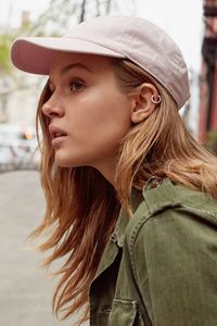 38546511_066_b.jpg
